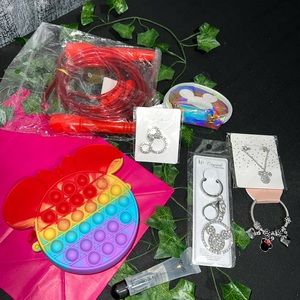 #042 9pc Theme Bundle Set